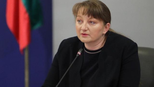 Сачева: Ако има втора вълна на безработица, тя ще е през септември или октомври